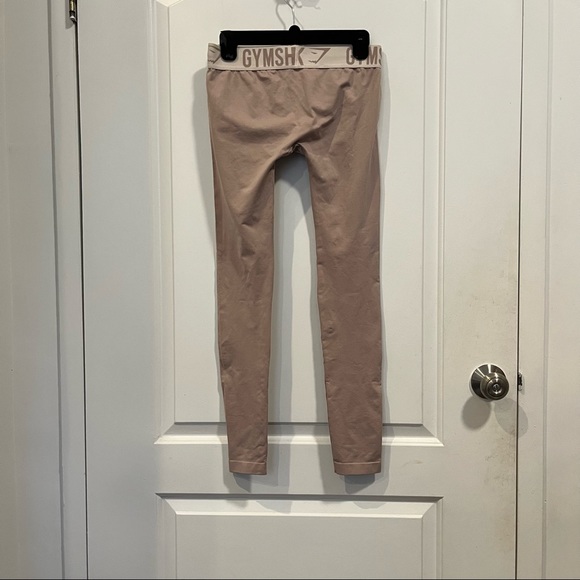 Gymshark Fitted Leggings in Color Taupe - Picture 5 of 5
